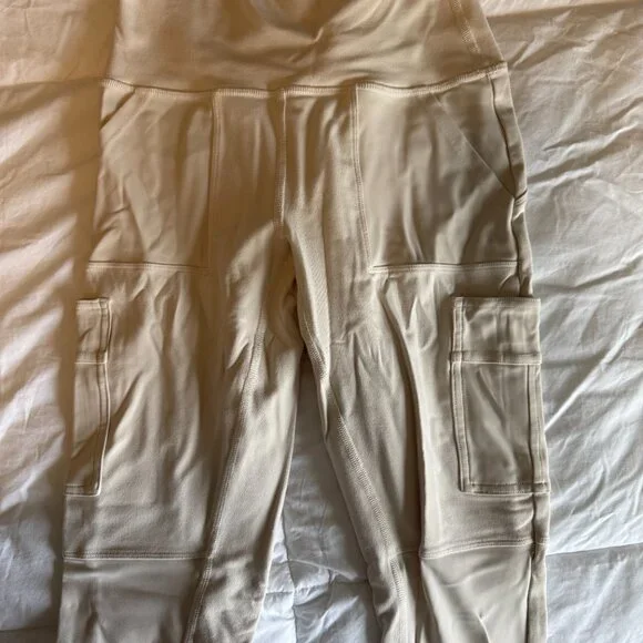 ALO Bone Cargo Leggings - Picture 2 of 3